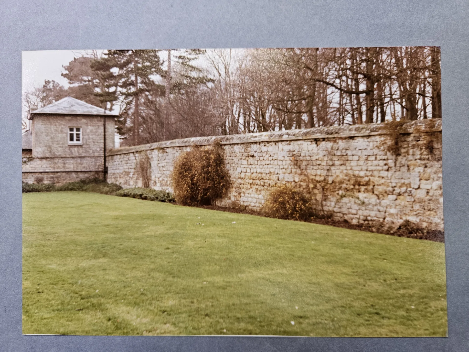View of the former laundry, now the outpatients’ department, and the boundary wall constructed in 1833. Credit: Oxfordshire Health Archives OHA W10 A4/2/32